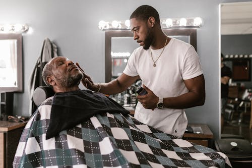 Key Strategies for Organizing Salon Essentials to Achieve Peak Performance
