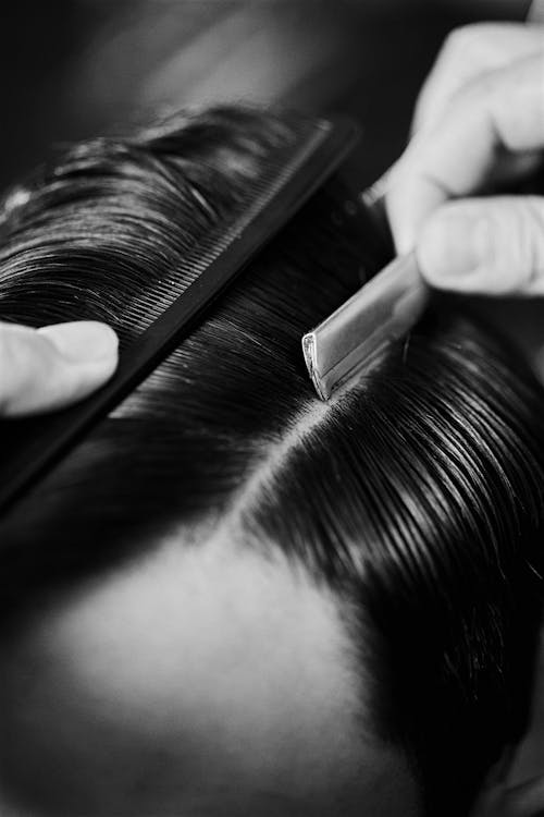 Salon Pros' Top Picks: A Comprehensive Review of the Best Hair Curling Irons