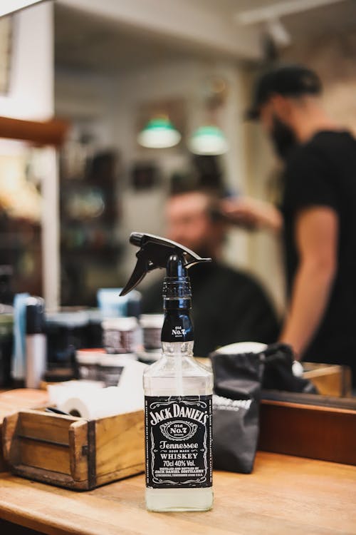 10 Essential Barber Tools for a Thriving Shop