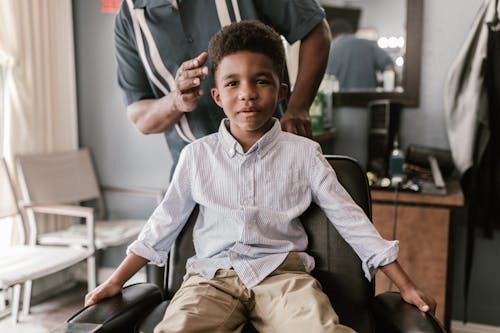 10 Essential Barber Tools Every New Barber Needs