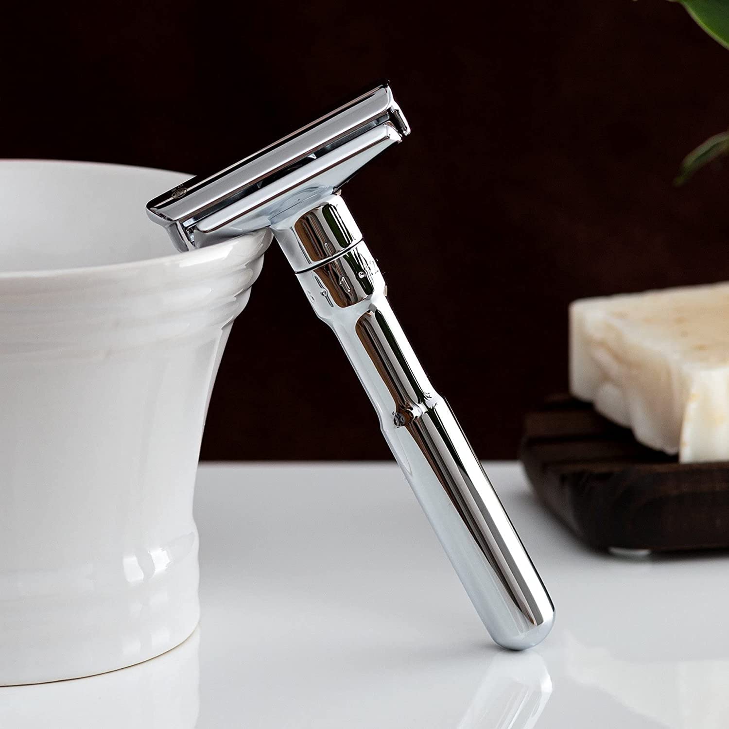 Merkur Futur 701 Adjustable Double Edge Safety Razor, Polished Chrome