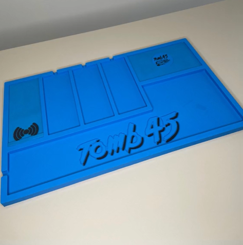 Tomb45 Wireless Clipper Charging Mat  (Blue)