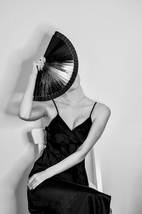 Craft Signature Fragrance Blends for Your Salon Brand