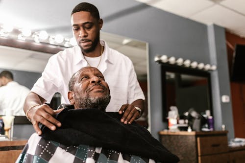 Crafting a Standout Barber Aesthetic That Sets Your Shop Apart in a Crowded Market