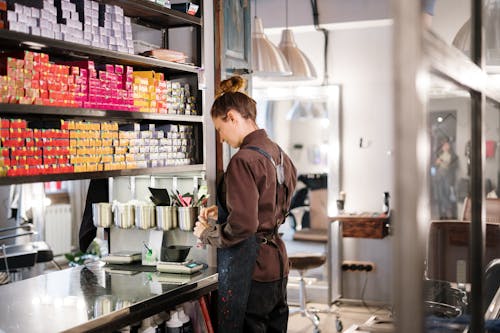 Selecting the Perfect Cosmetics for a Radiant Glow