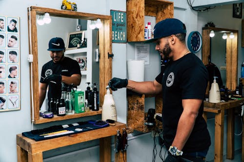 Designing Your Barber Shop's Signature Fragrance