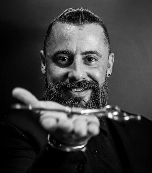 Master a Signature Barber Style That Commands Attention