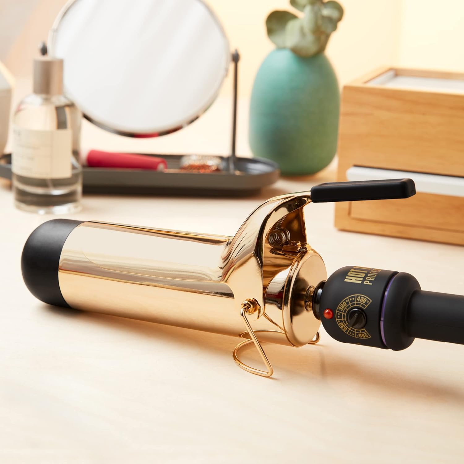 HOT TOOLS 1 1 2 Spring Curling Iron